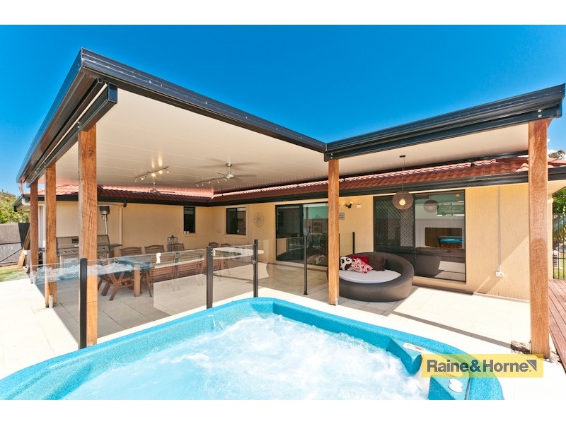 6 Peppermint Court, Narangba QLD 4504