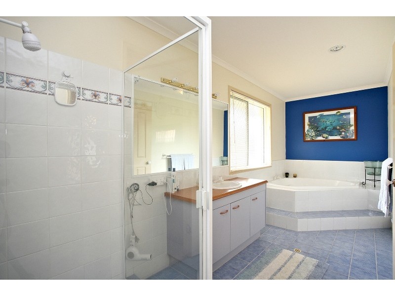 38 Homeworld Drive, Narangba QLD 4504