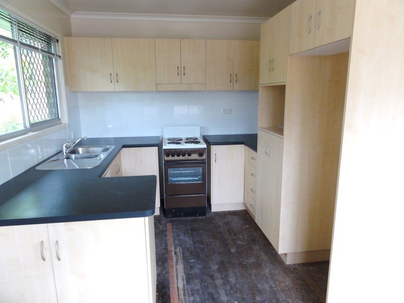 11 Arunga Street, Petrie QLD 4502