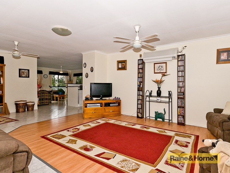 18 Wentworth Place, Narangba QLD 4504