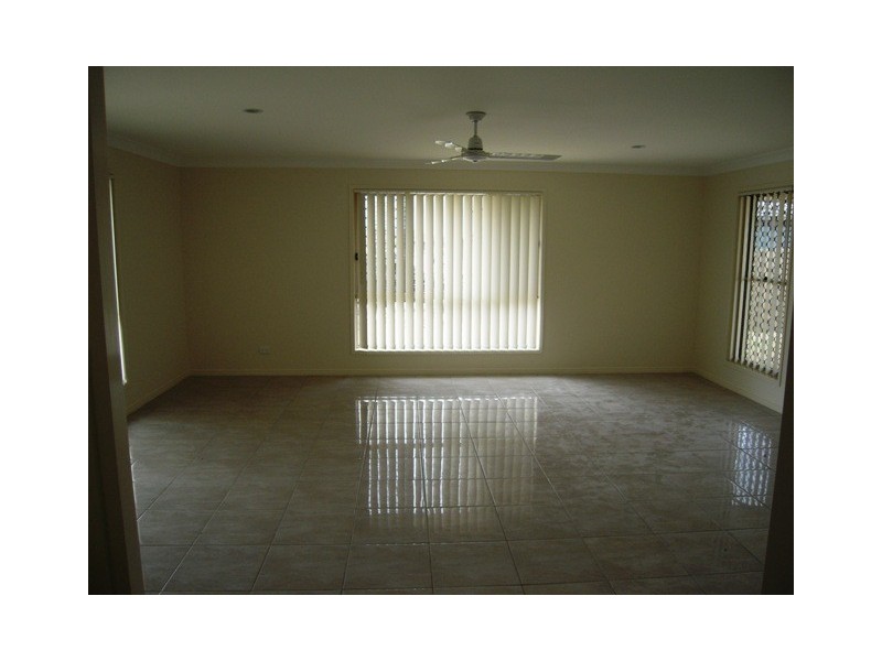 19 Dewar Court, Caboolture QLD 4510