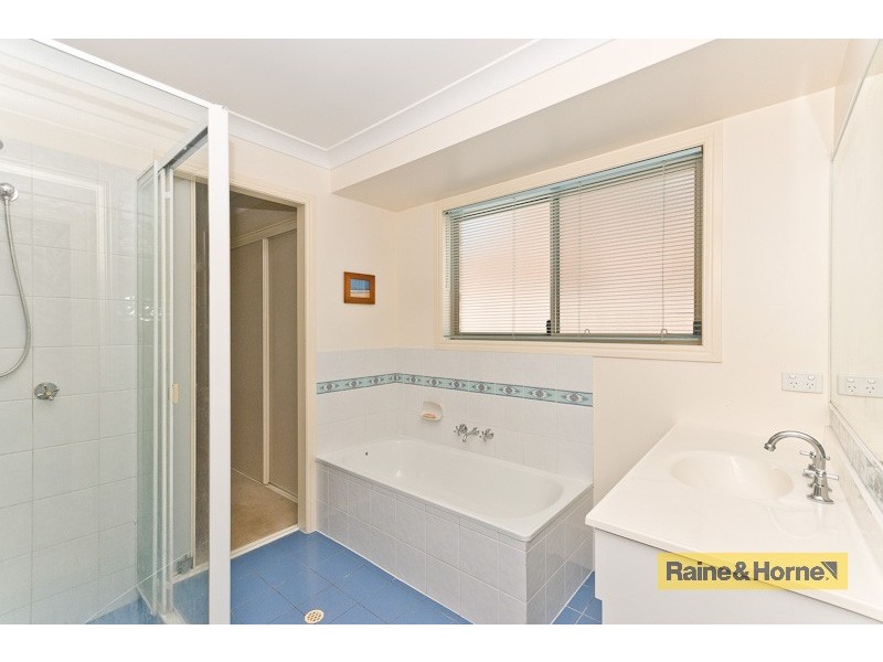 4-6 Jambola Court, Narangba QLD 4504