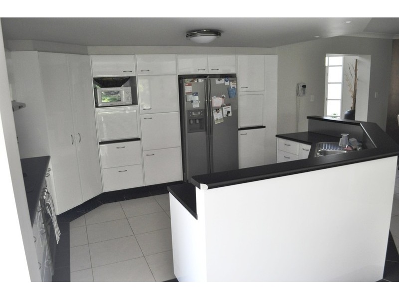 22 Mavis Road, Morayfield QLD 4506