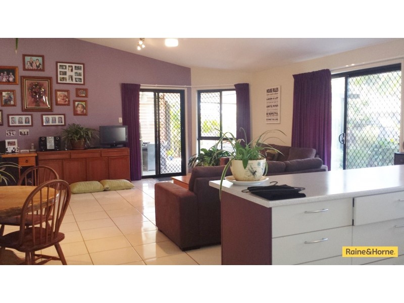 1 Adam Street, Beachmere QLD 4510