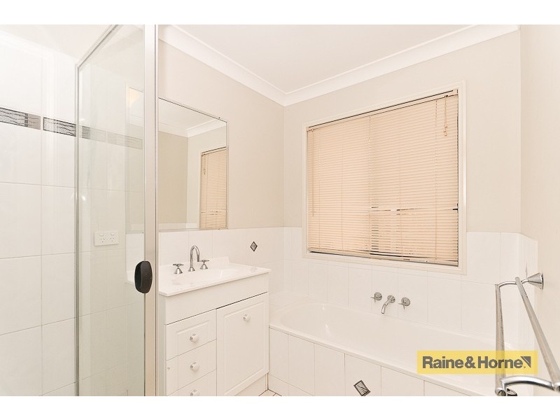 1 Adam Street, Beachmere QLD 4510