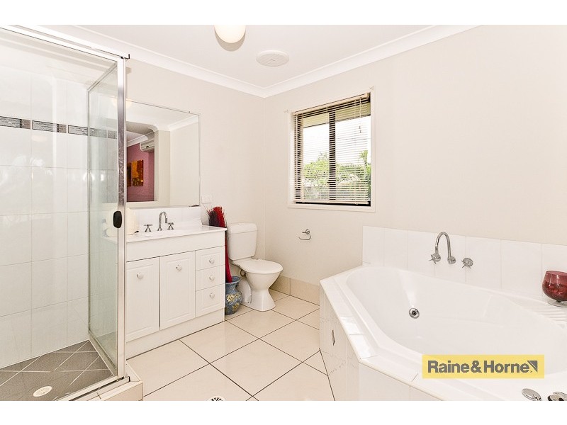 1 Adam Street, Beachmere QLD 4510