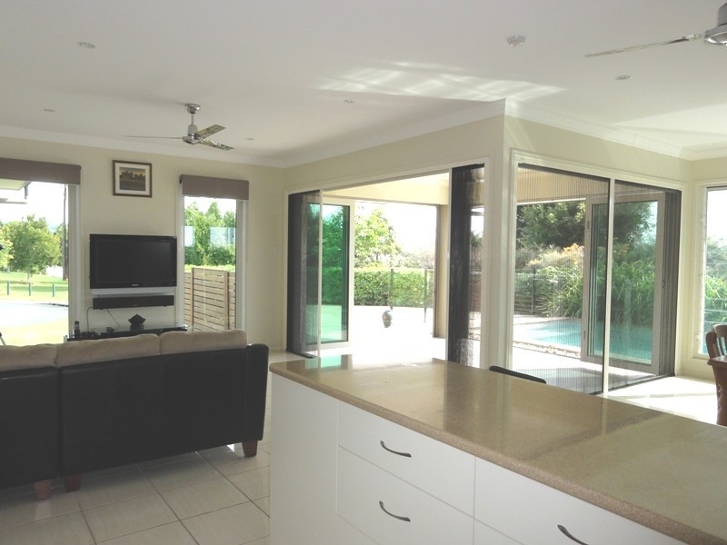 52 Tamarillo Circuit, Narangba QLD 4504