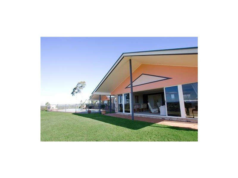 73 Smiths Road, Kurwongbah QLD 4503