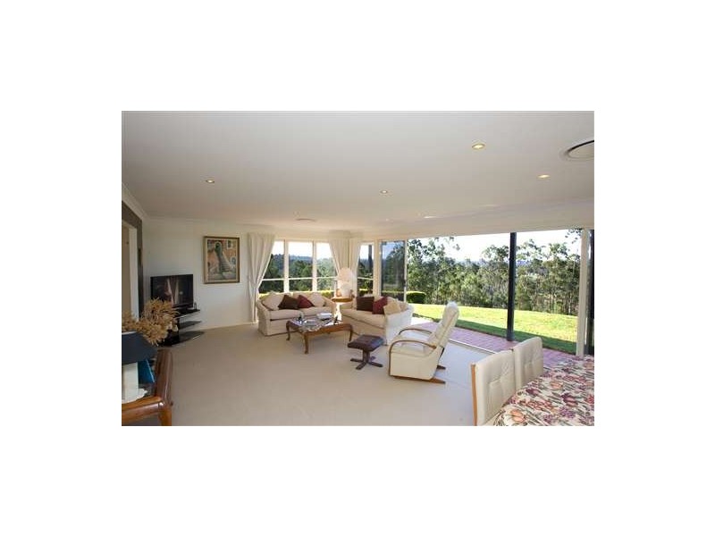 73 Smiths Road, Kurwongbah QLD 4503