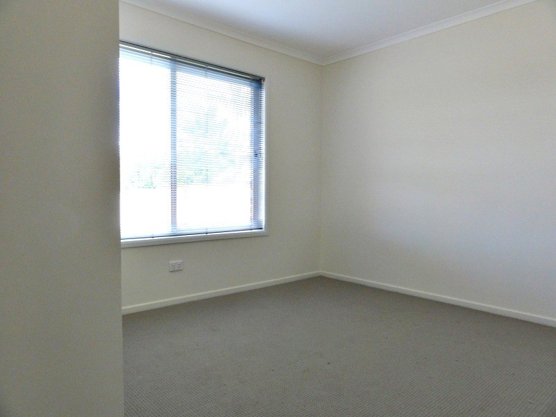 2/52 Symphony Crescent, Burpengary QLD 4505