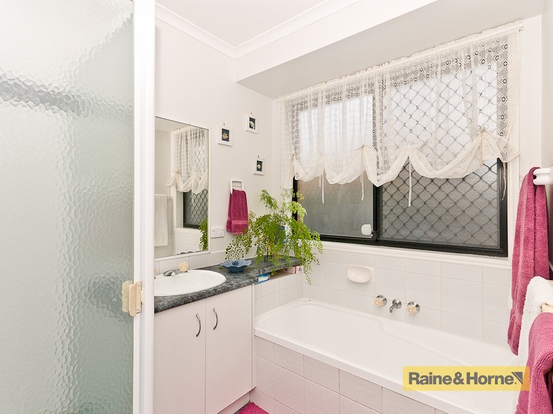 18 Wentworth Place, Narangba QLD 4504