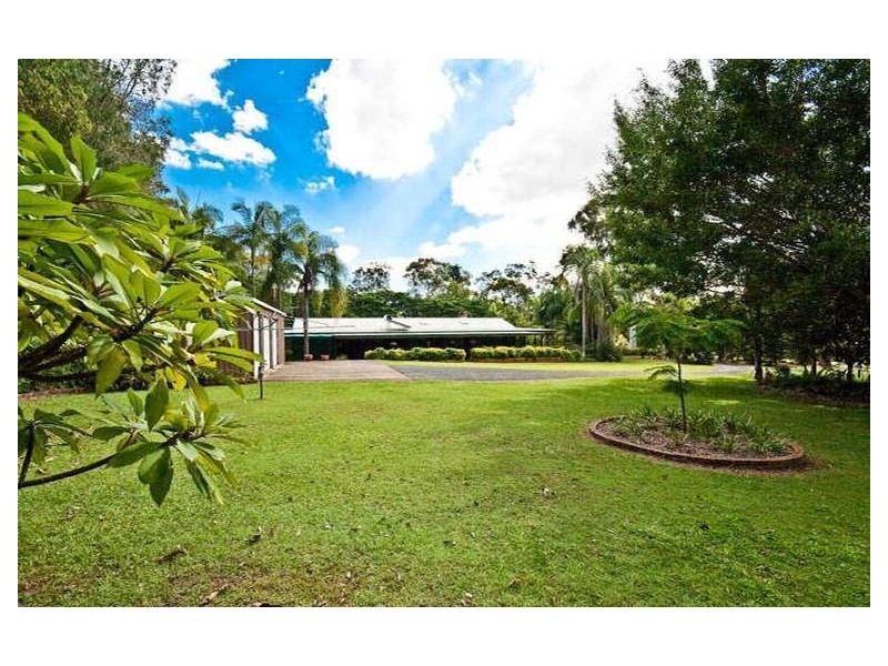 95 Petersen Road, Morayfield QLD 4506