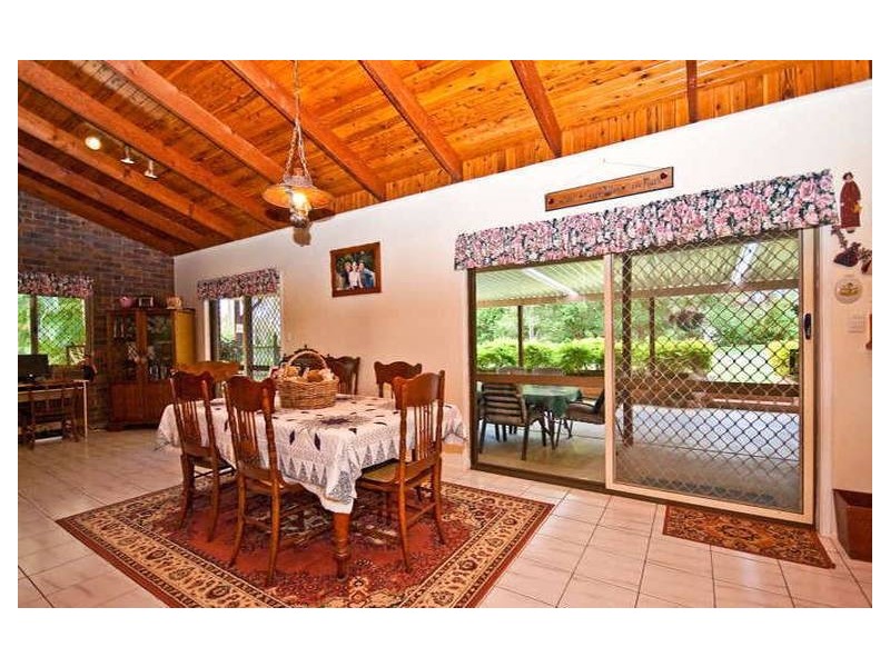 95 Petersen Road, Morayfield QLD 4506