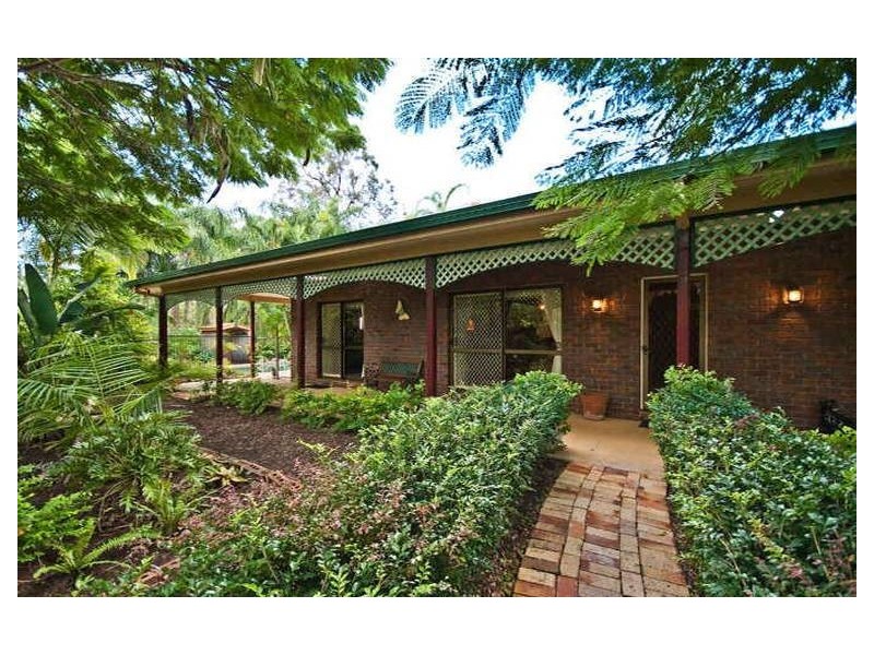 95 Petersen Road, Morayfield QLD 4506