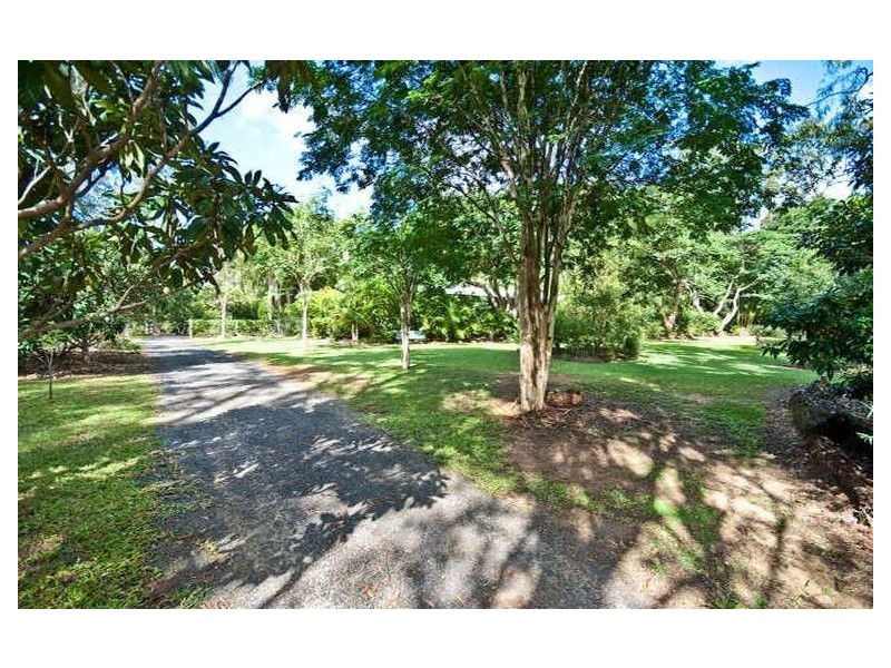 95 Petersen Road, Morayfield QLD 4506