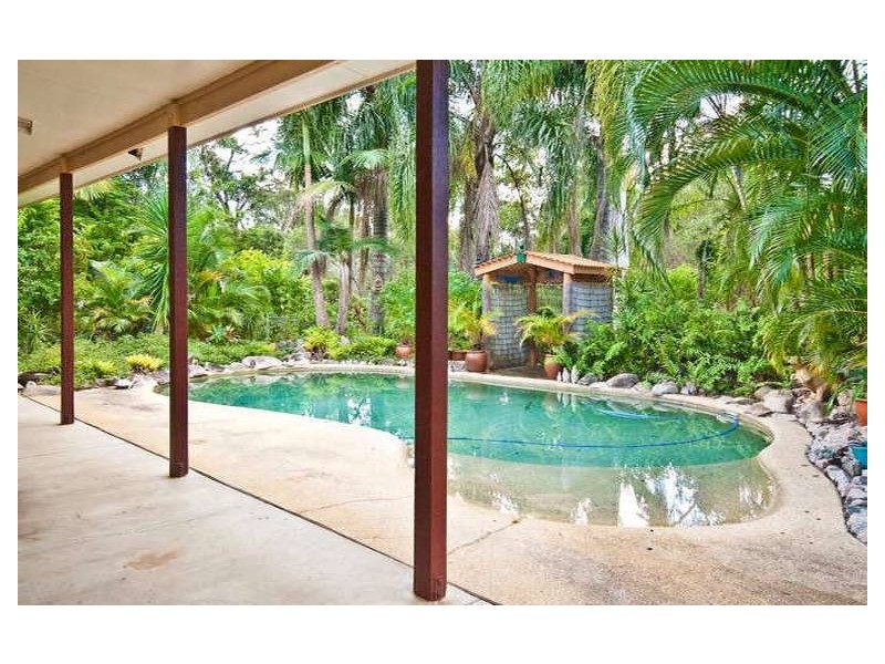 95 Petersen Road, Morayfield QLD 4506