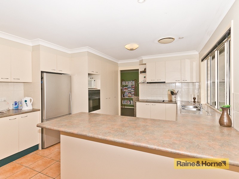 33 Linden Court, Morayfield QLD 4506