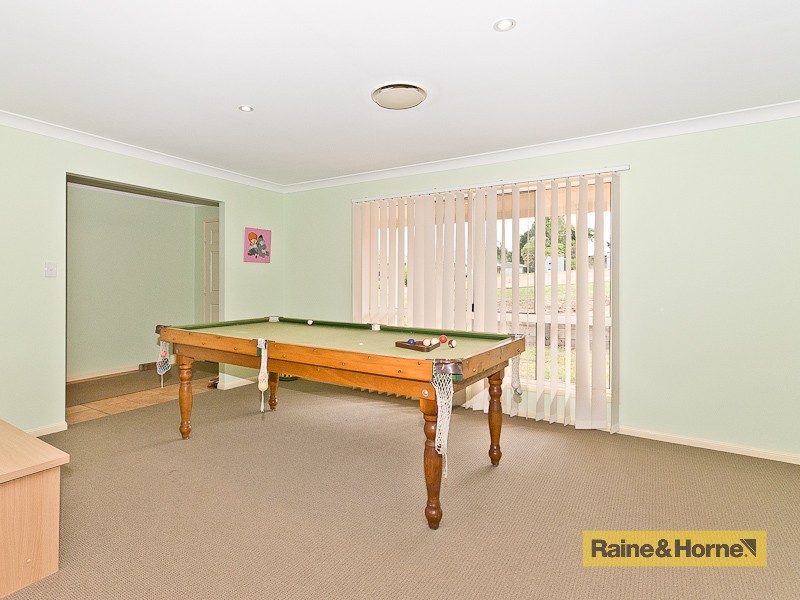 33 Linden Court, Morayfield QLD 4506