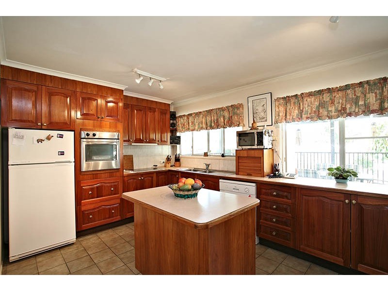 10 Oxley Street, Deception Bay QLD 4508