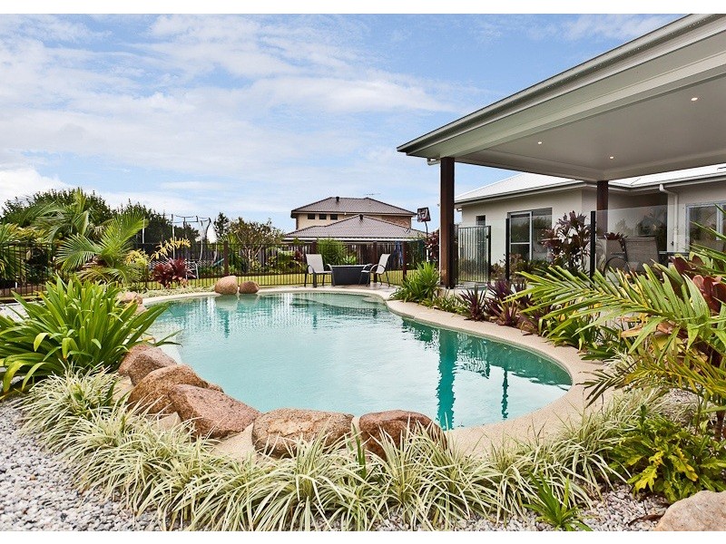 7 Tangerine Court, Narangba QLD 4504