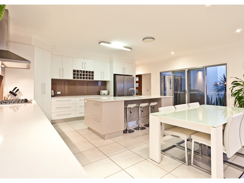 7 Tangerine Court, Narangba QLD 4504