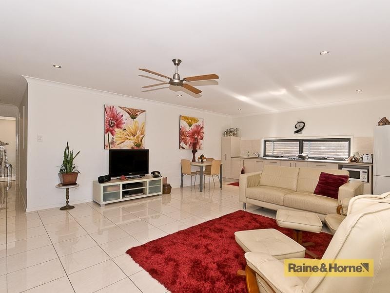 9 Flametree Court, Elimbah QLD 4516