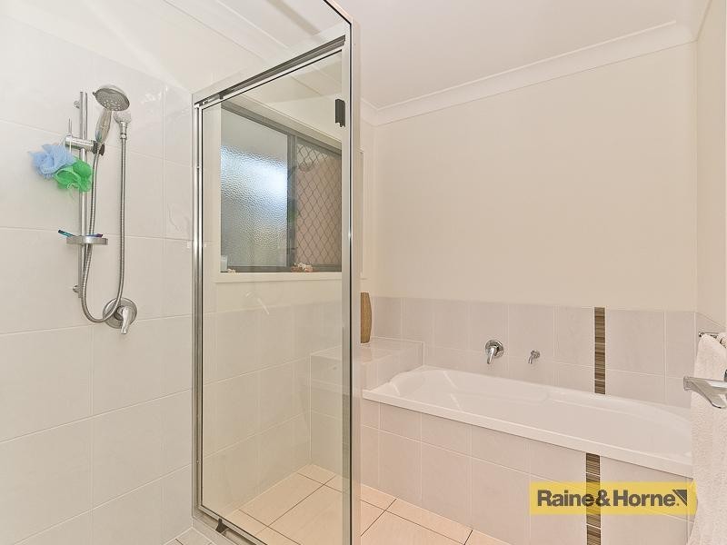 9 Flametree Court, Elimbah QLD 4516