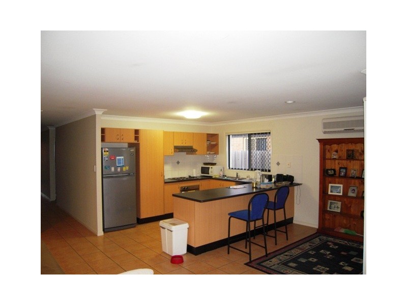 16 Whitfield Crescent, North Lakes QLD 4509