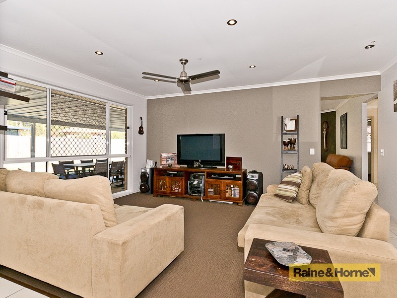 32 Paterson Place, Narangba QLD 4504