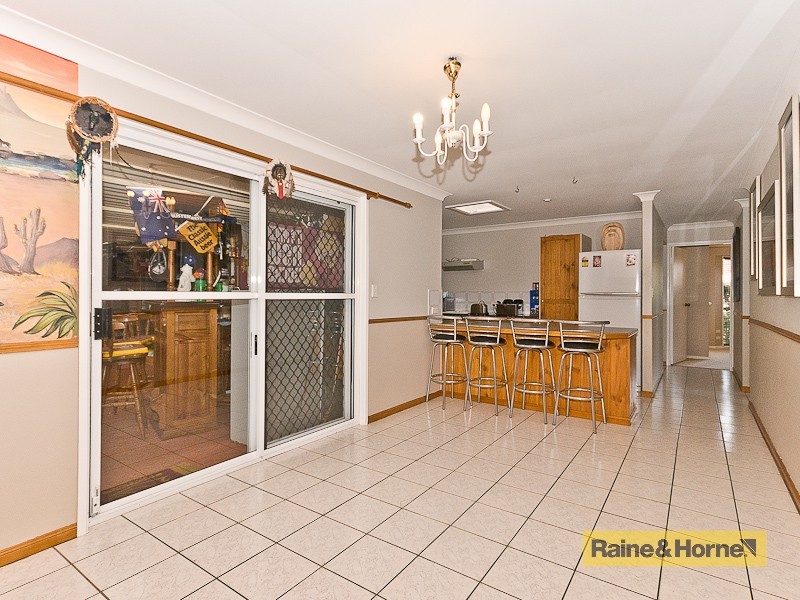 12 Trafalgar Dr, Kippa-ring QLD 4021