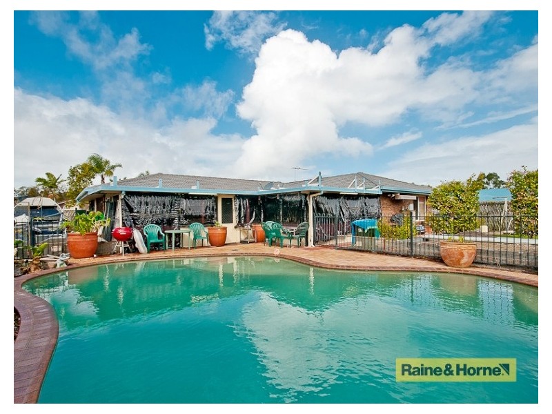 12 Trafalgar Dr, Kippa-ring QLD 4021