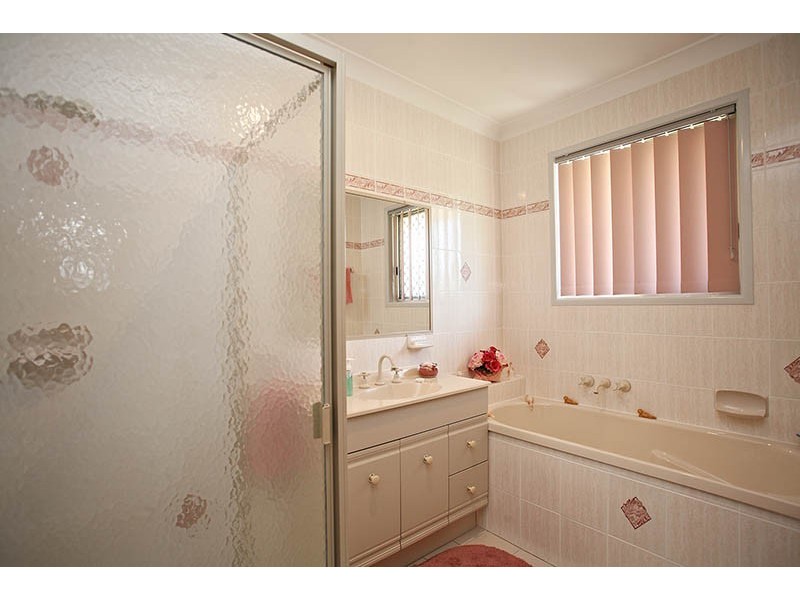 2 Parkside Ct, Burpengary QLD 4505