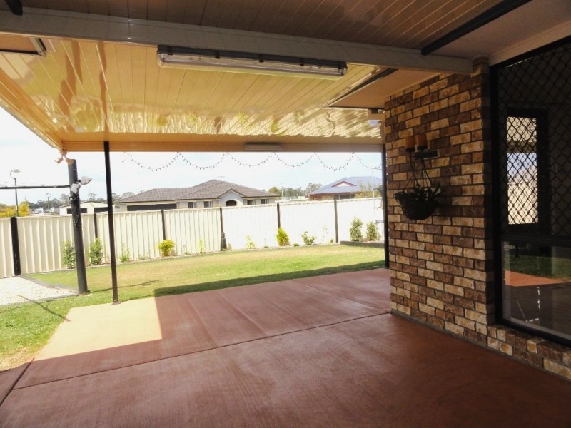 8 Hilton Ct, Burpengary QLD 4505
