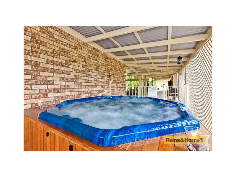 5 Dover Crt, Burpengary QLD 4505