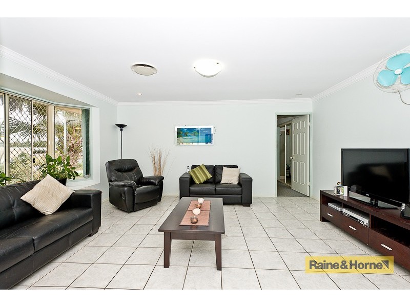 5 Dover Crt, Burpengary QLD 4505