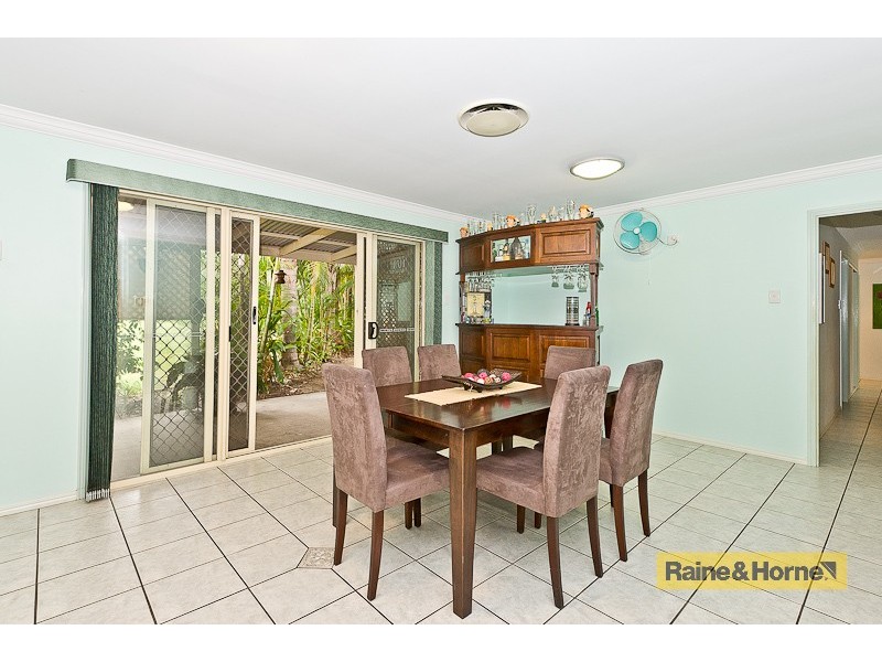 5 Dover Crt, Burpengary QLD 4505
