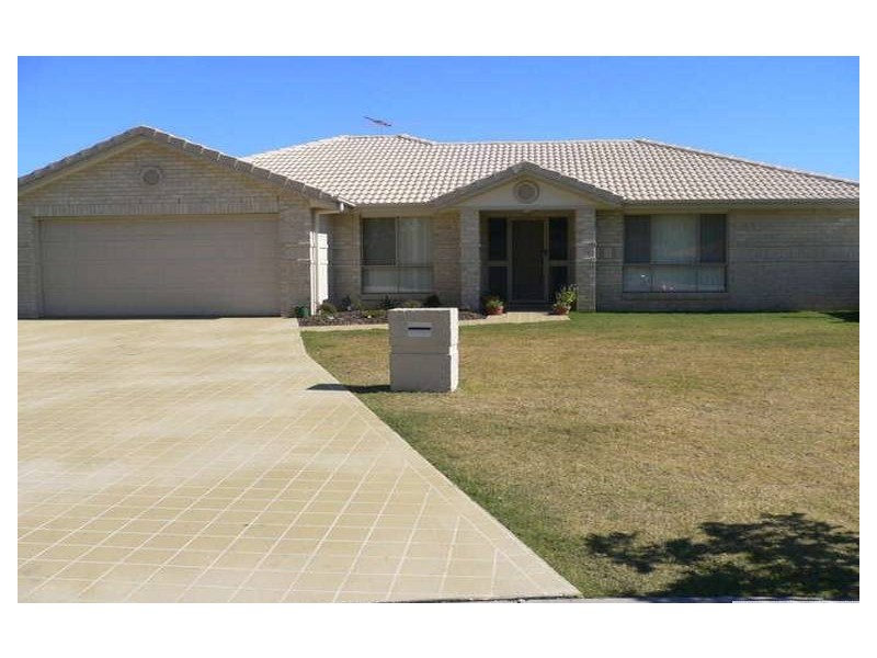 10 Henley Ct, Bellmere QLD 4510