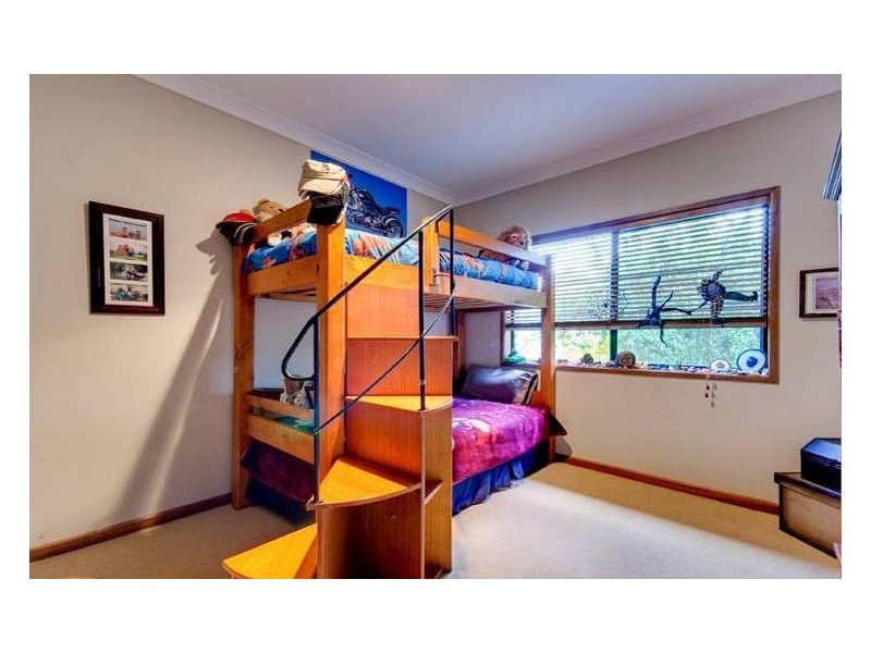 25 Mainsail Court, Caboolture QLD 4510