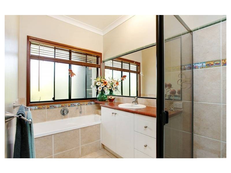 25 Mainsail Court, Caboolture QLD 4510