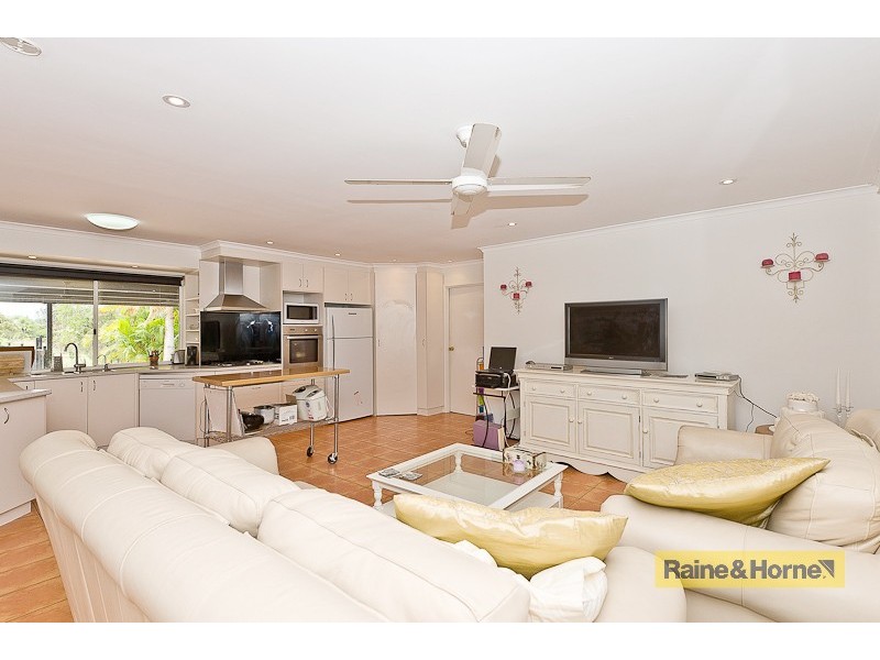 32 Harry Mac Ct, Narangba QLD 4504