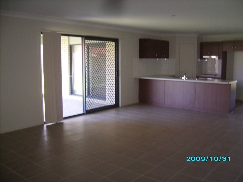 71 Ridgegarden Drive, Morayfield QLD 4506
