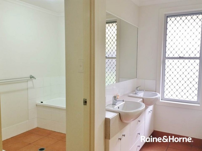 2/141 Station Road, Burpengary QLD 4505