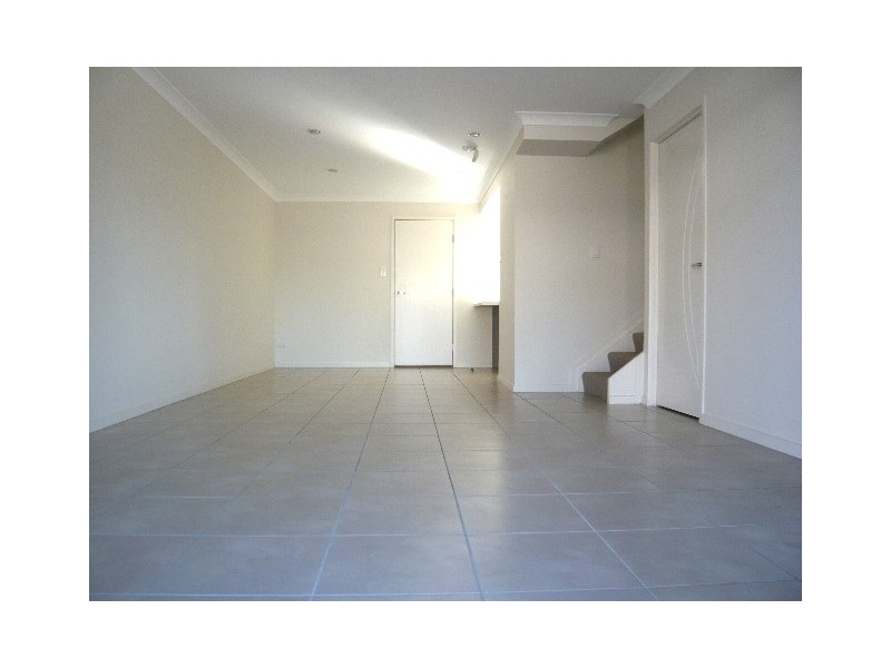 4/9 David Street, Burpengary QLD 4505