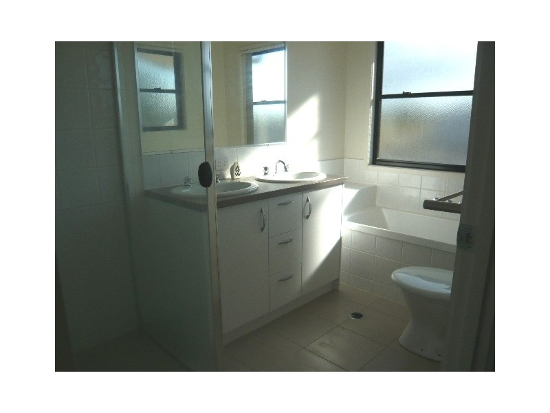 4/9 David Street, Burpengary QLD 4505