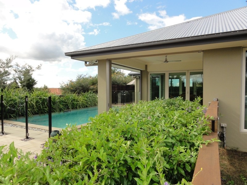52 Tamarillo Circuit, Narangba QLD 4504