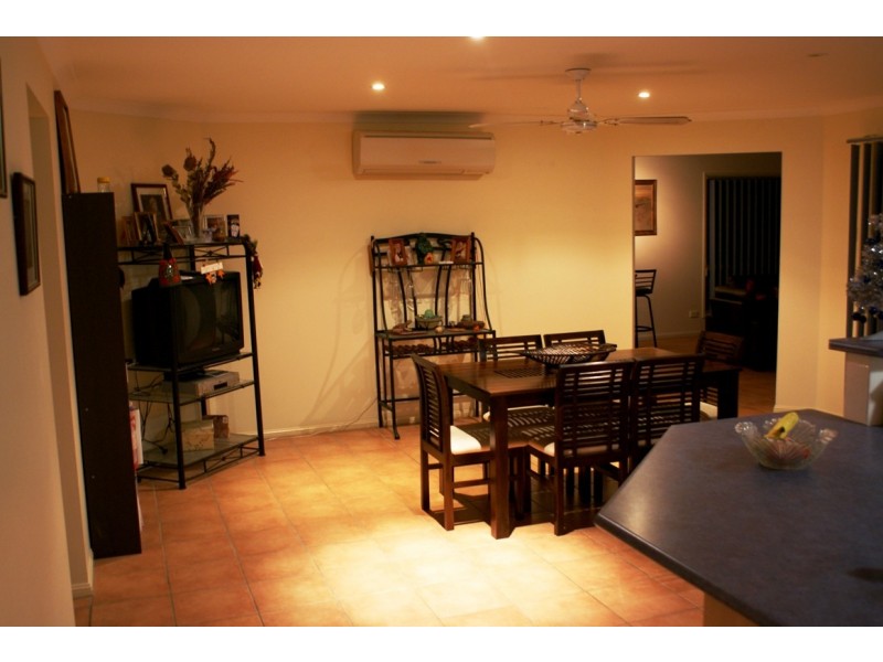 39 Tamarillo Cct, Narangba QLD 4504