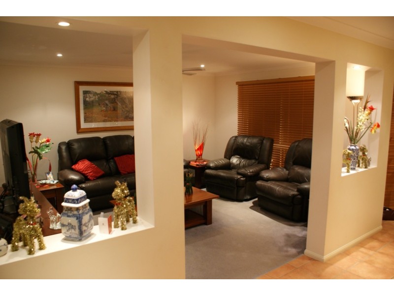 39 Tamarillo Cct, Narangba QLD 4504