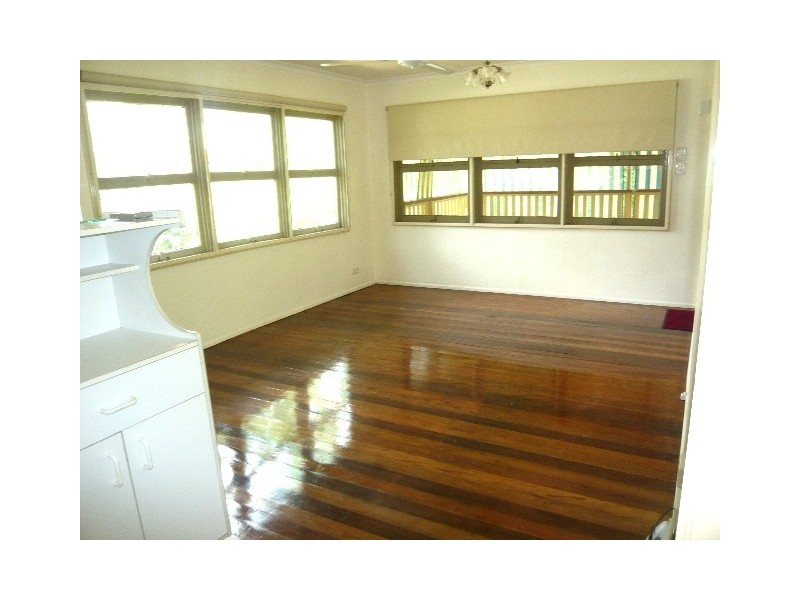 56 Station Road, Wamuran QLD 4512