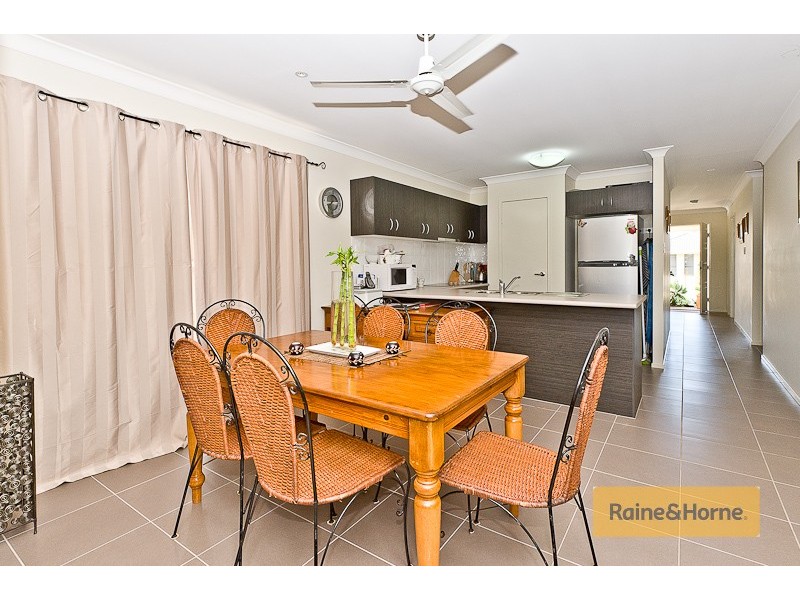 15 Severn Cr, North Lakes QLD 4509