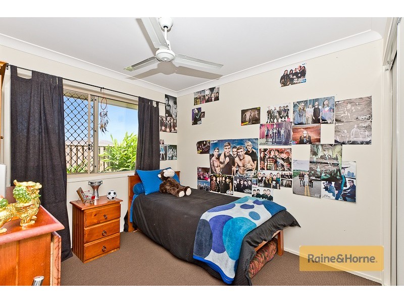 15 Severn Cr, North Lakes QLD 4509